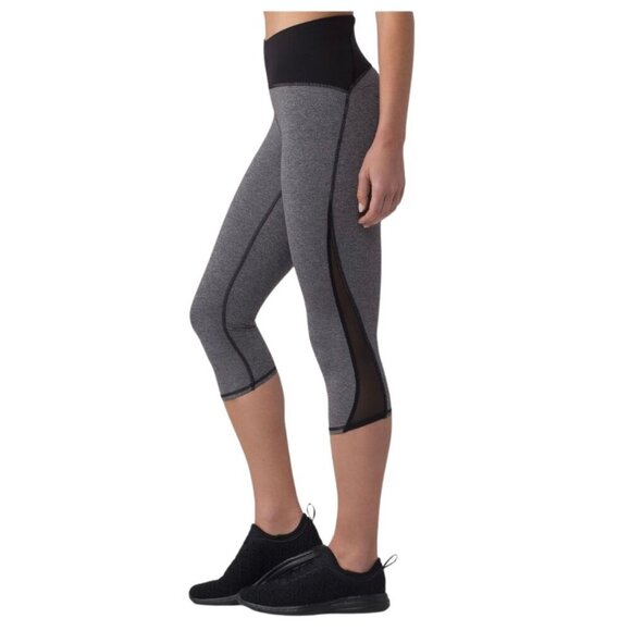 Lululemon Train Times Cropped High Rise (17") | Heathered Gray/Black | Sz 4 - Picture 8 of 9
